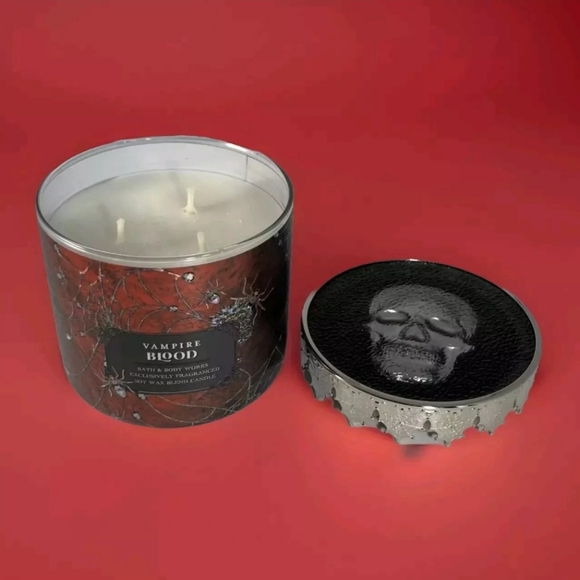 Bath & Body Works VAMPIRE BLOOD & CANDY APPLE CAULDRON 3-Wick Candle Set - Picture 2 of 7